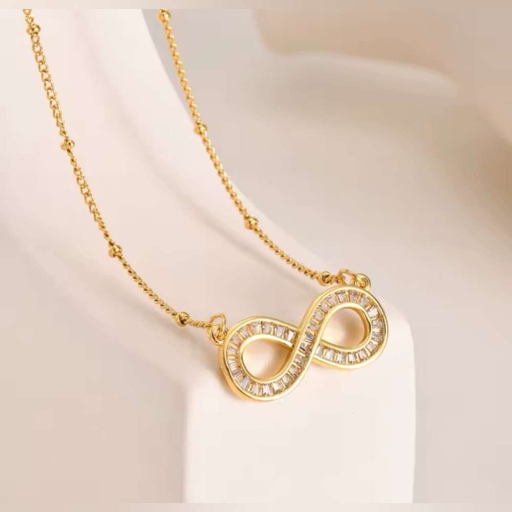 18K Gold Infinity Symbol Diamond Baguette Inlay Love Forever Necklace - Picture 1 of 7